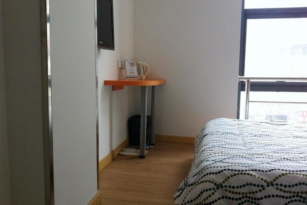 Pod Inn Shanghai Bagian luar foto